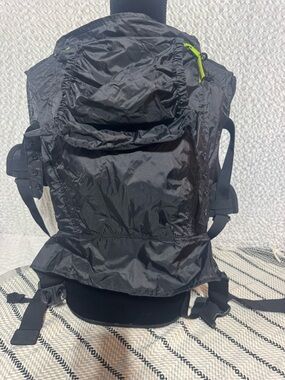 Kids Black Sling Backpack with Neon Green Zipper Pull